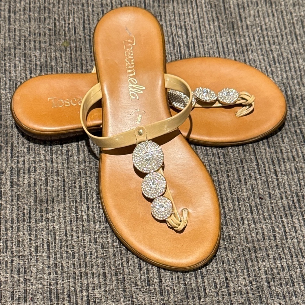 Toscanella Women's Elegant Gold and Tan Sandals